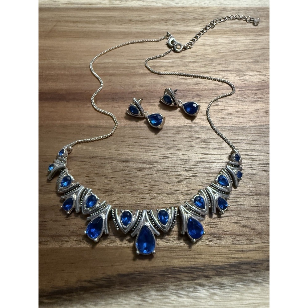 Avon Blue Deco Stunning Necklace‎ & Earring Set Prom Event Dance Recital Wedding